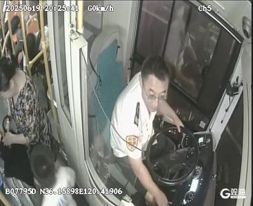 这份工作的职业素养为青岛市民折服！