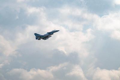 硬核科普！外贸版歼-10CE与歼-10C有何区别