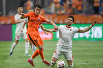 备战荣誉之战，国足补招侯永永、刘祝润