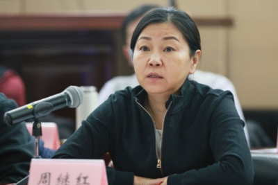 体育总局游泳中心聘任周继红为国家跳水队总教练