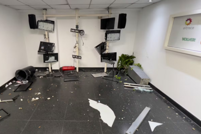 阿根廷前总统支持者强行闯入媒体大楼并实施破坏