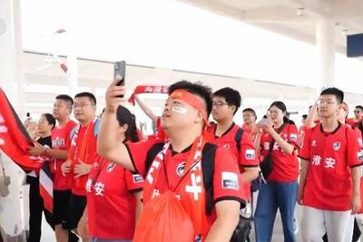一天丝滑往返！“苏超”激战正酣，江苏多地开行“球迷专列”