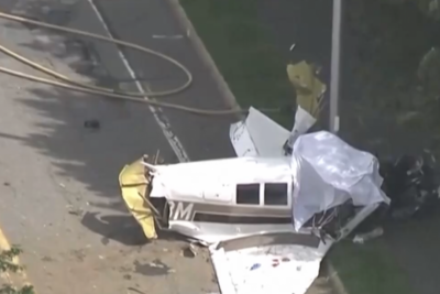 美国马萨诸塞州一架小飞机坠毁，致一死一重伤