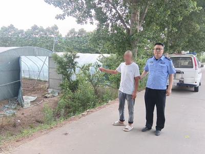 没捡到合适的，就直接到农户地里偷拔农作物！青岛警方破获一起盗窃案