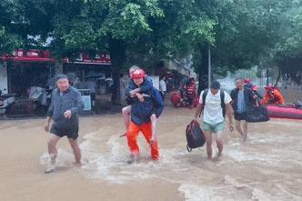 贵州榕江遭30年一遇洪水，已转移救出84人