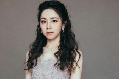 蜂鸟音乐称邓紫棋方侵权，要求下架重制版歌曲，此前邓紫棋称6年没收到版税