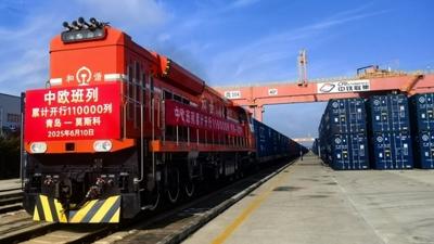 青岛→莫斯科！第11万列中欧班列“超级货柜”发车
