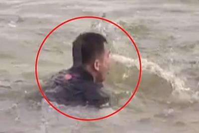 跪母救人的军人张伟：我只有后怕，没有后悔