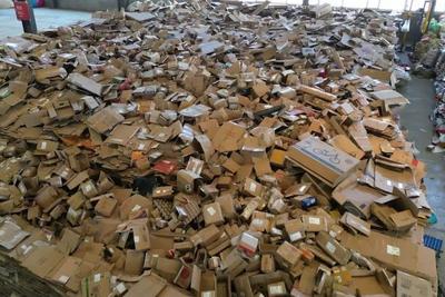 快递包装缘何“瘦身”难？