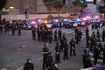 抗议活动持续，美国洛杉矶延长宵禁措施