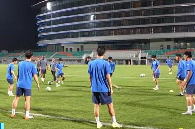 新一轮比赛即将打响！“苏超”参赛队摩拳擦掌，现场直击→