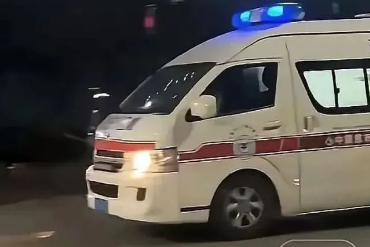 “2.8万元救护车”当事人遭网暴？“天价”收费背后的现实矛盾
