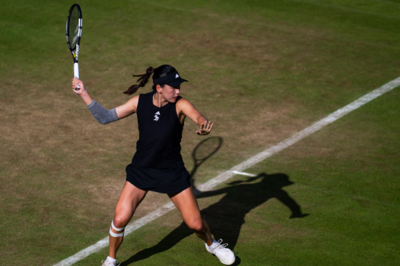 再胜世界前十，王欣瑜首进草地巡回赛四强