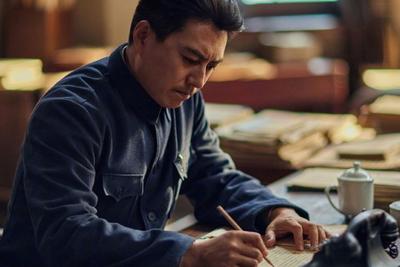 靳东获白玉兰奖最佳男主角