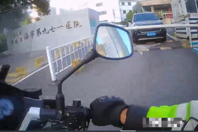 路遇突发状况，青岛街头又现“荧光绿”身影！