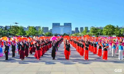 胶州三里河畔，千人秧歌大型采风交流展演精彩呈现
