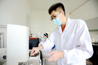 从实验室种子到产业森林，他们在聚合物新材料领域开辟出“创新高速路”
