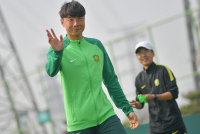 青岛籍国脚李磊自宣留守北京国安，此前曾传闻夏窗离队