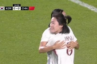 补时遗憾丢球，中国女足东亚杯首战2比2战平韩国队