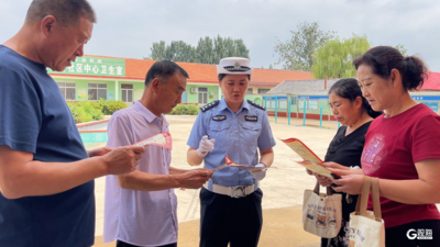 农用车载人、面包车超员……看这群宣传民警如何抓牢农村交通安全