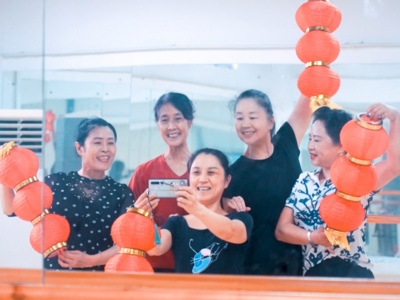 起源于单元楼栋，经历21年变迁！青岛“邻居节”：“睦邻”的温暖守望
