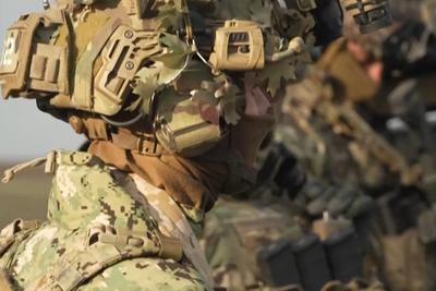 泽连斯基签署法案：强制医学生军事培训，60岁以上可服役