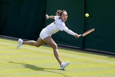 继续加油！郑钦文温网止步首轮