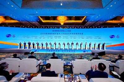 165亿消费的背后，青岛正在引爆“超级夏天”！