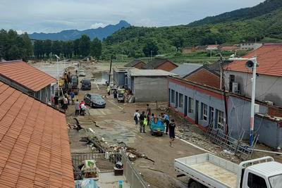 道路已抢通！各类救援力量进入河北滦平马营子乡开展救援