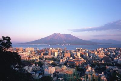 10小时发生60余次地震！日本政府召开紧急记者会