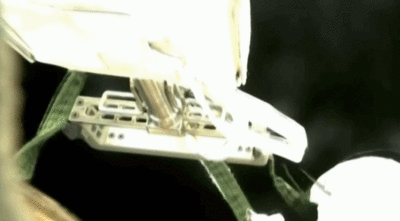 蔡旭哲回顾出舱处置意外故障：比地面预估的要严重