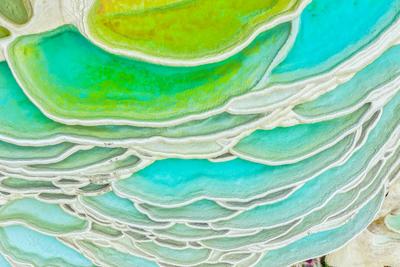 果冻色的湖水你见过吗？香格里拉白水台美得好梦幻