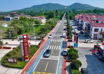 景区未设置护栏、导游擅自变更行程……一批旅游服务问题被通报