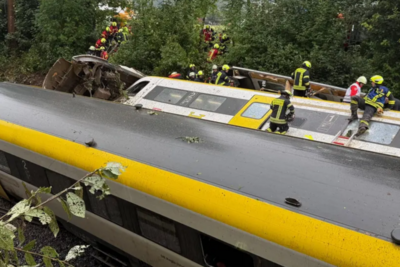 德国一客运列车脱轨，造成数人死亡