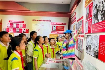 青岛西海岸新区峨眉山路小学：党建引领聚合力，融合赋能促发展