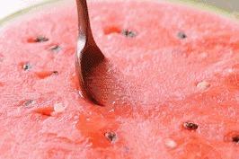 转给家人！夏季常吃这几种水果，解暑又健康