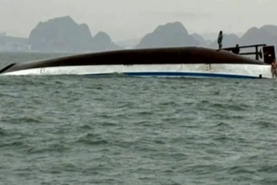 越南下龙湾游船倾覆事故已致38人死亡