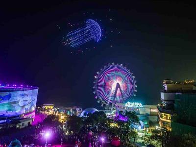 1000架无人机联动青岛海上摩天轮，夜空首秀超震撼