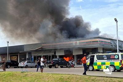 泰柬边境冲突升级，泰国军方强烈谴责柬军袭击平民