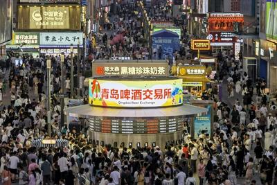 青岛台东夜市：烟火气里的城市活力