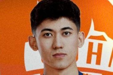 买乌郎加盟青岛海牛，主教练李霄鹏：全力打好第二阶段保级第一战