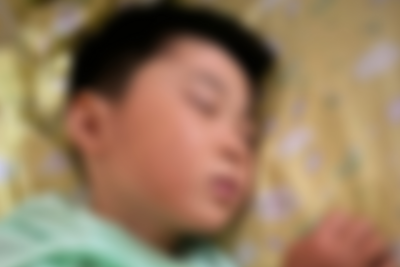 男童打水仗后高烧不退，母亲紧急求救！上海华山医院提醒→