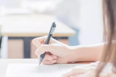 祝大家都一次过！四六级成绩今日公布，查询入口→