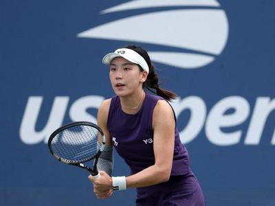 2025美网女单，王欣瑜今晚将迎战亚历山德洛娃