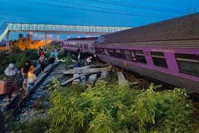 泰国一列车脱轨，造成多人受伤