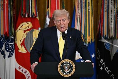 特朗普就美俄元首会晤表态：普京无需同意和泽连斯基会面