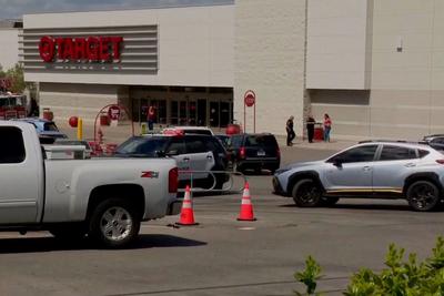 美国得州一商店发生枪击事件 3人死亡