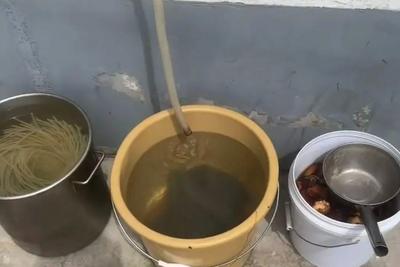 官方通报“江苏一餐饮店用空调冷凝水泡发粉丝”：基本属实，已停业整顿