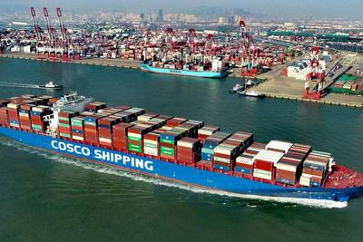 “十四五”以来，海关年均监管进出口货物52亿吨