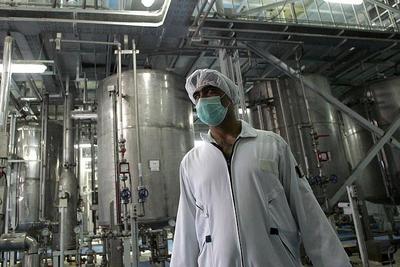 伊朗处决一名向以色列提供核科学家信息的间谍